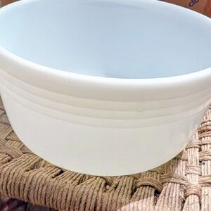 Pyrex Hamilton Beach White Mixing Bowl
